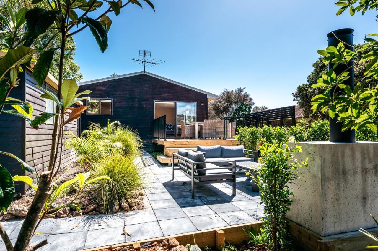 Villa Relax On Ridge Oneroa Exterior foto
