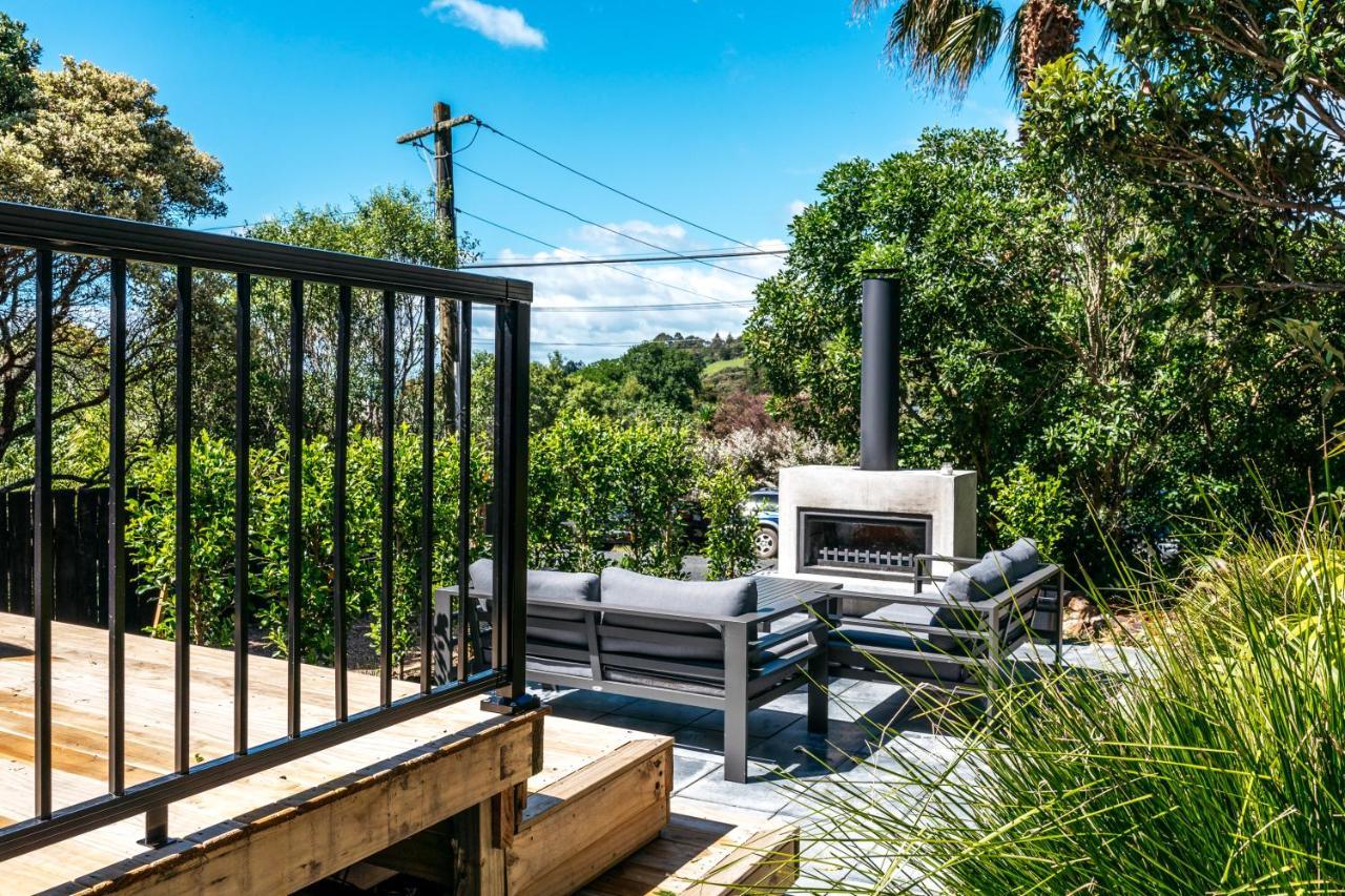 Villa Relax On Ridge Oneroa Exterior foto